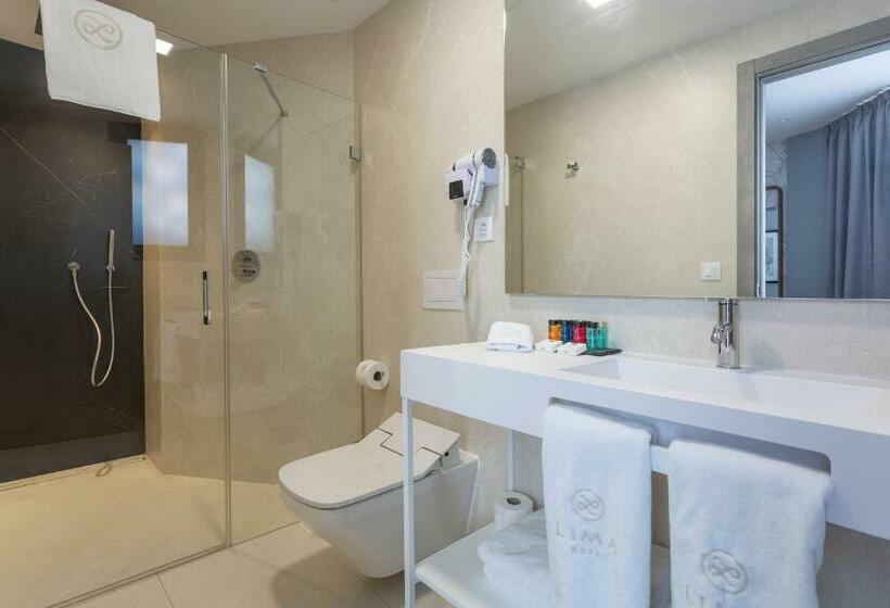 جناح سوبيريور, Lima   Adults Recommended