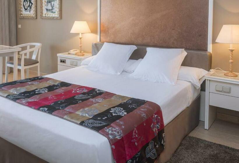 스탠다드 룸, Mas Gallau