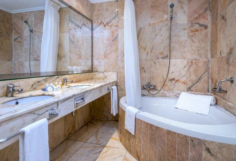 스탠다드 룸, Mas Gallau