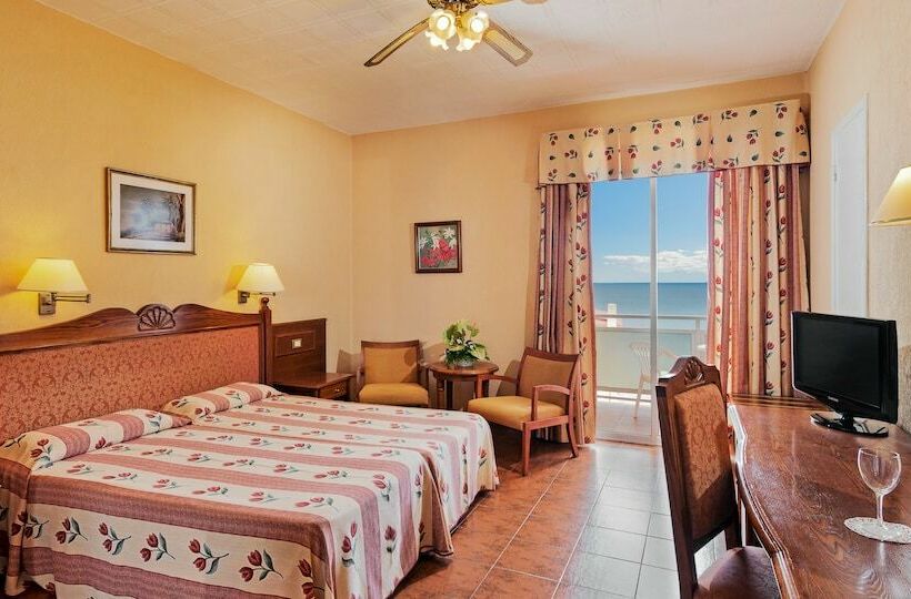 バルコニー付きスタンダードルーム, Monopol