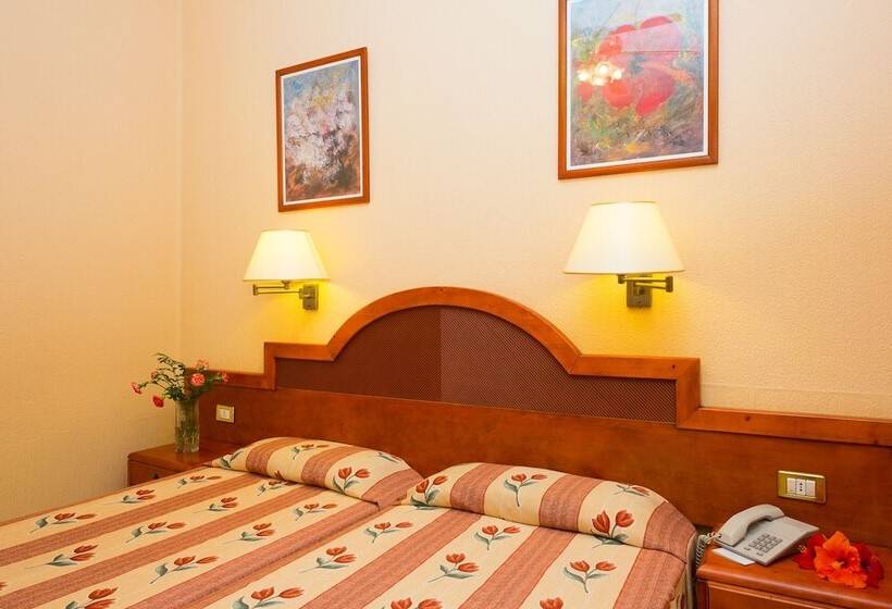 スタンダードルーム, Monopol