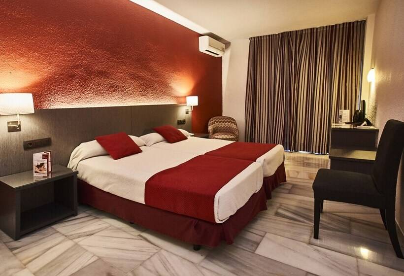 חדר אקונומי, Nerja Club By Dorobe