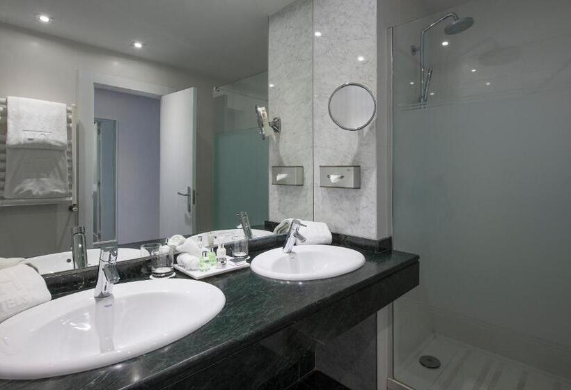高级客房, NH Collection Villa De Bilbao