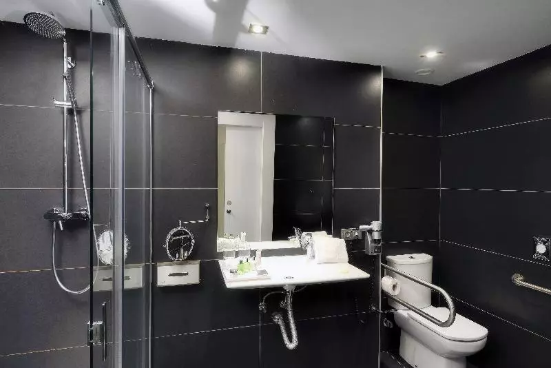 اتاق استاندارد, NH Collection Villa De Bilbao