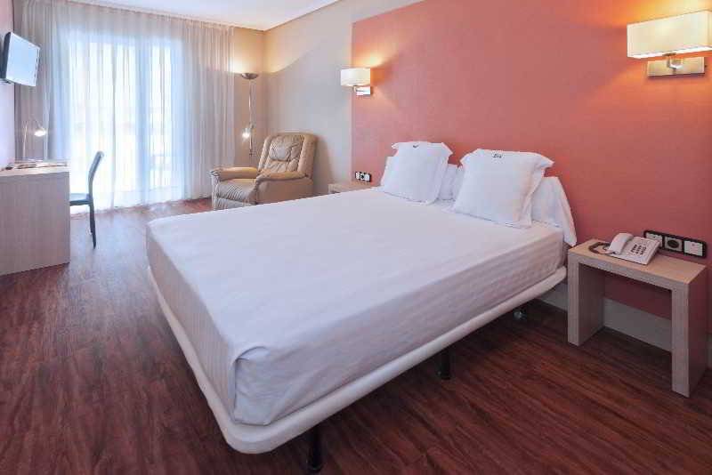 스탠다드 룸, Num