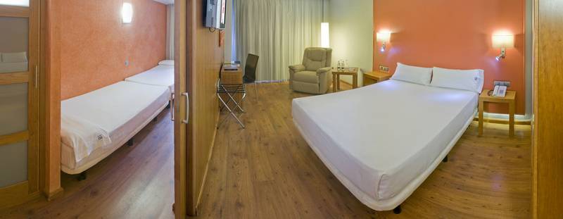 4인용 스탠다드 룸, Num