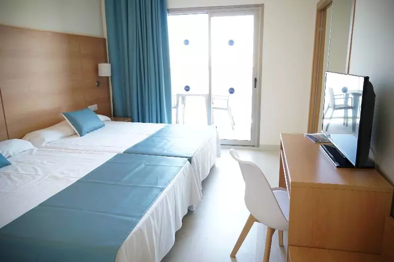 اتاق استاندارد چهار تخته, Ibersol Playa Dorada