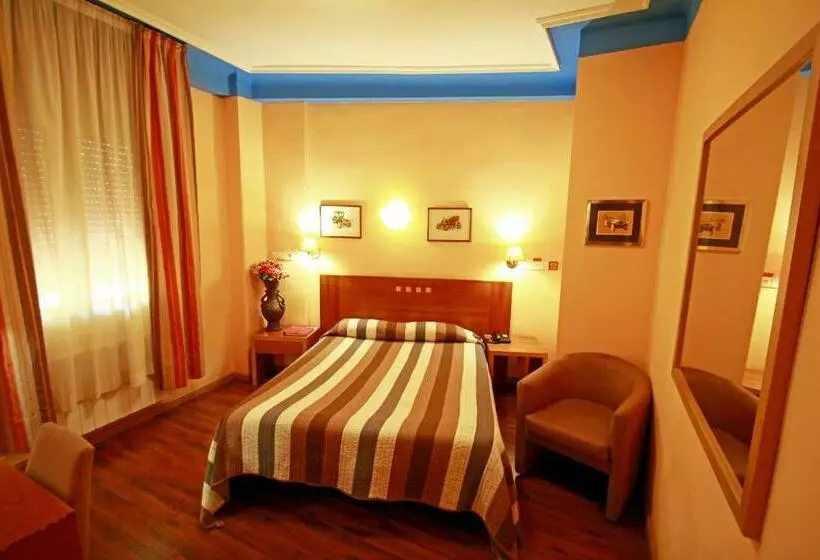 اتاق استاندارد یک نفره, Paris Centro