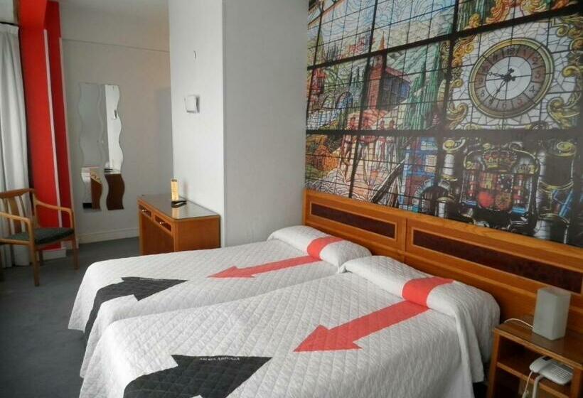 اتاق استاندارد سه نفره, Photo Zabalburu