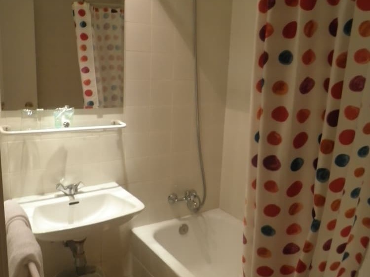 Quarto Estandar Individual, Photo Zabalburu