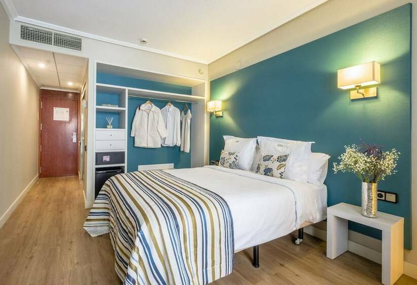 4인용 스탠다드 룸, Num