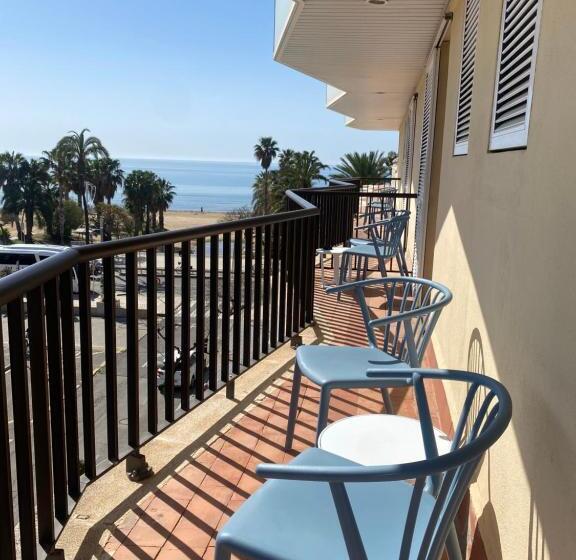 חדר סטנדרט צדדי נוף לים, Rovira