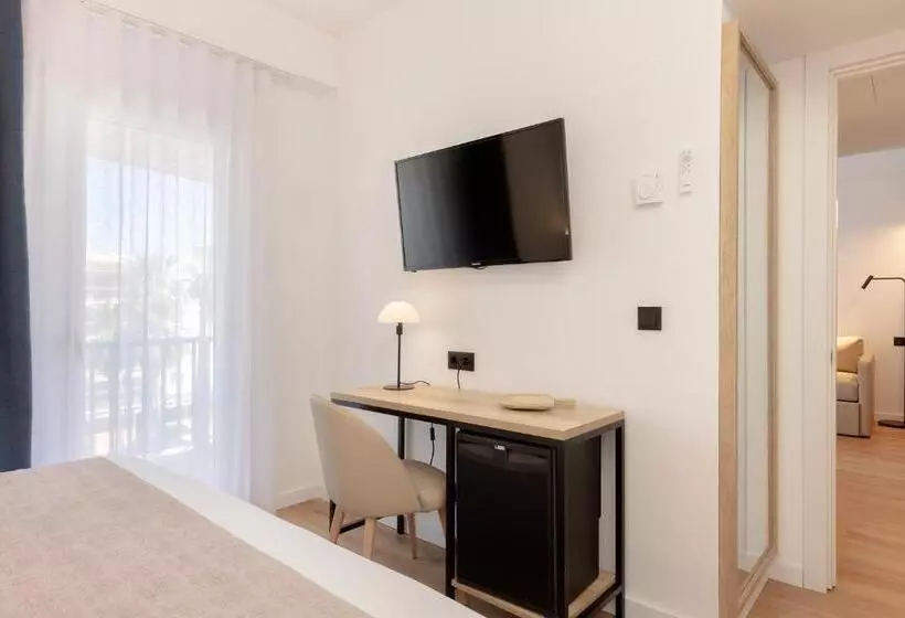 Junior Suite, Rovira