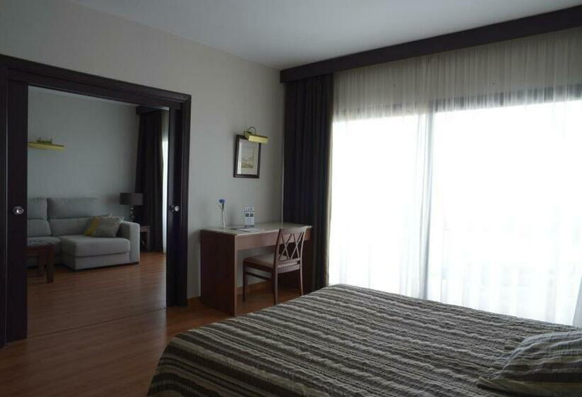 Полулюкс, Trh Paraiso