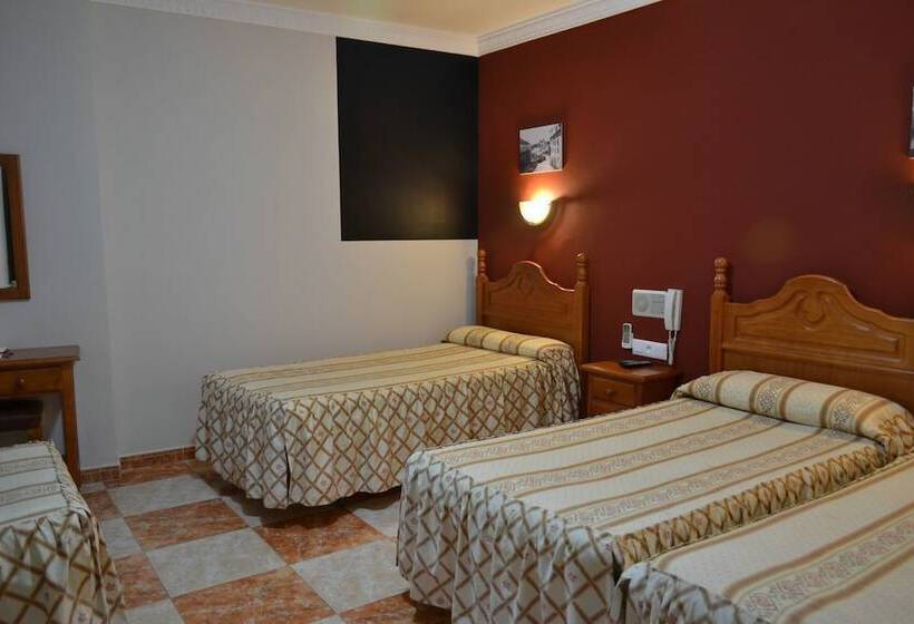 4인용 스탠다드 룸, Virgen De Los Reyes