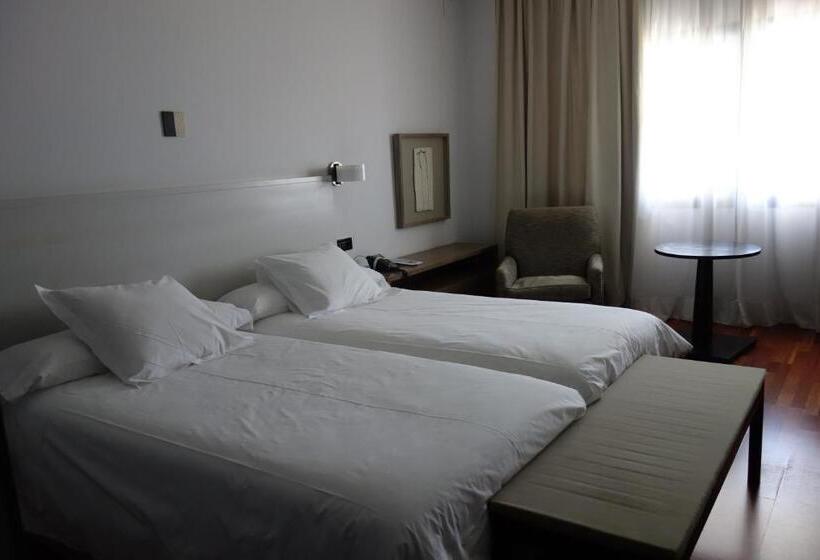 Номер Стандарт, Parador De Antequera