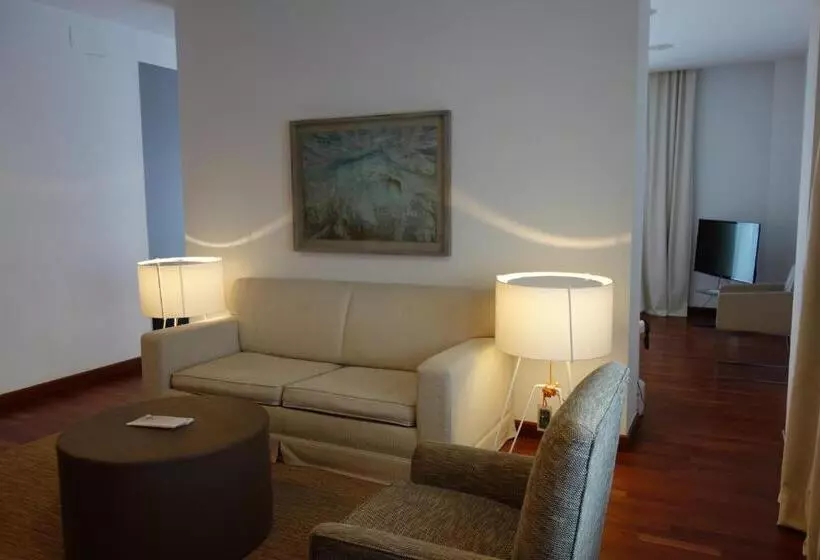 ジュニアスイート, Parador De Antequera