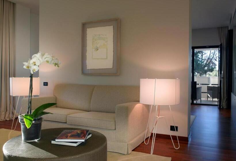 Полулюкс, Parador De Antequera