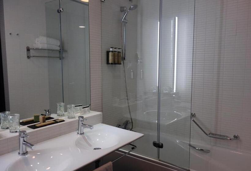 Quarto standard, Parador De Antequera