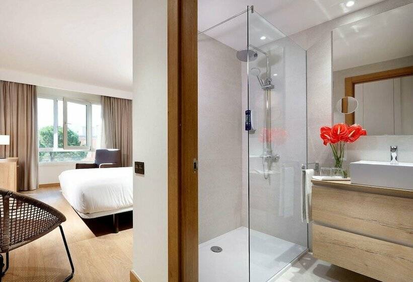 标准三人间, Sb Corona Tortosa