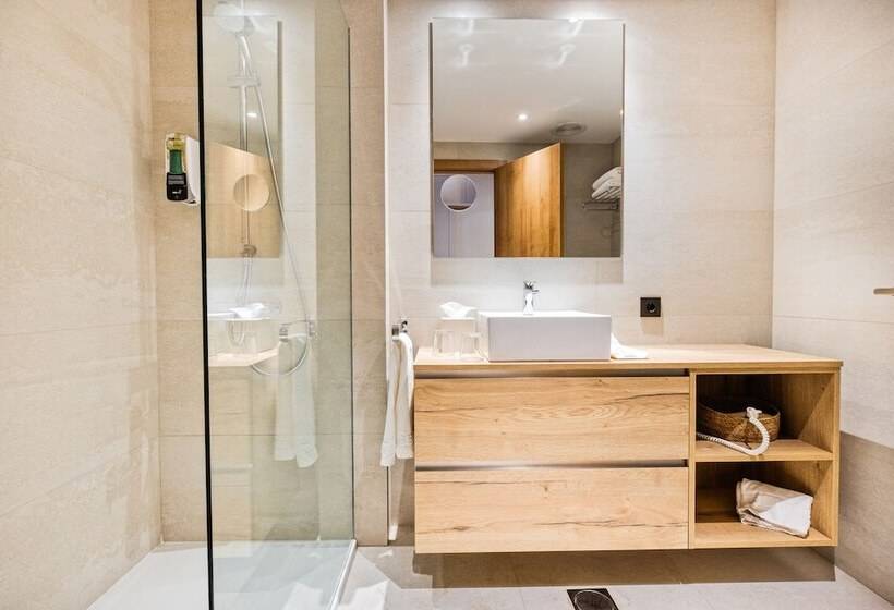 Quarto standard, Sb Corona Tortosa