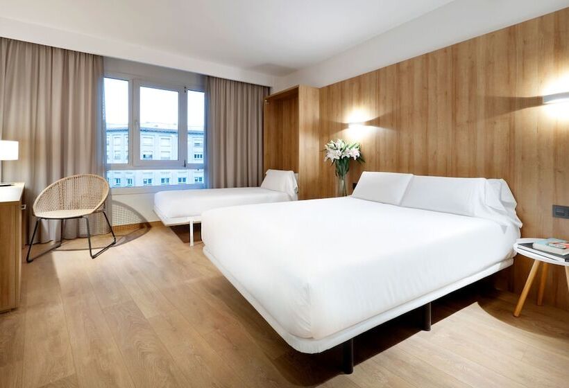 标准三人间, Sb Corona Tortosa