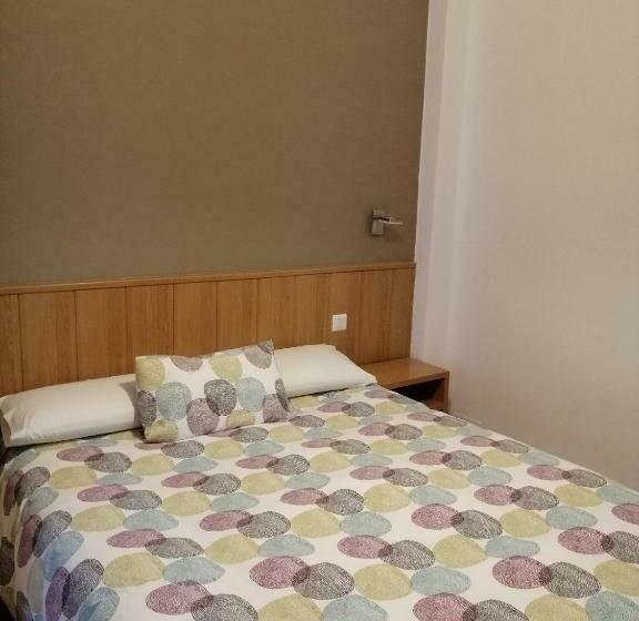 غرفة قياسية, Hostal Andrés