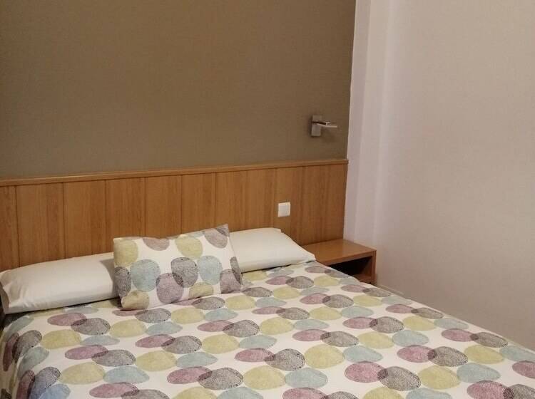 غرفة أساسية, Hostal Andrés