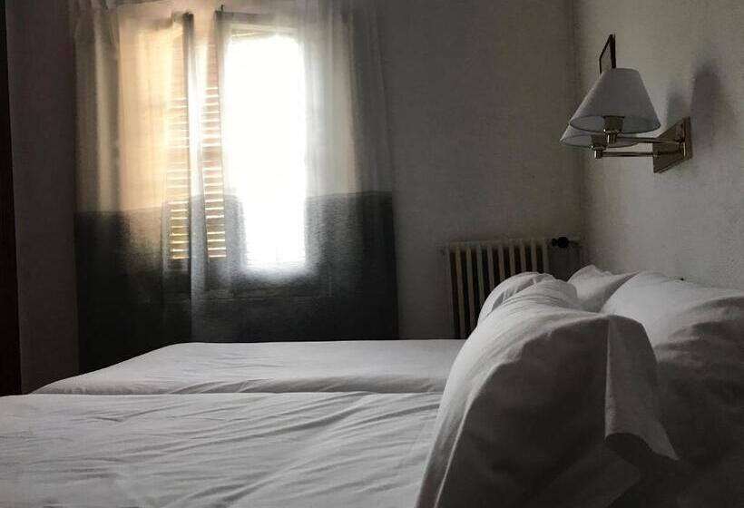 Четырехместный Номер Классик, Hostal De La Gloria