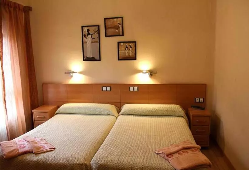 اتاق استاندارد یک نفره, Hostal De La Torre Hostal Economico