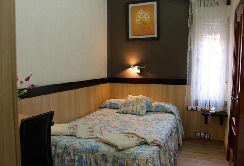 اتاق استاندارد یک نفره, Hostal De La Torre Hostal Economico