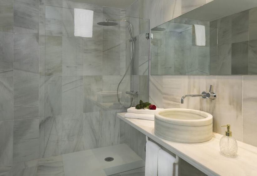 Номер Стандард Боковой Вид на Море с Балконом, Aromar