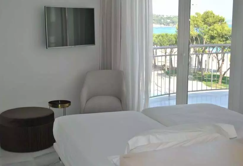 Chambre Standard Vue Latérale Mer avec Balcon, Aromar