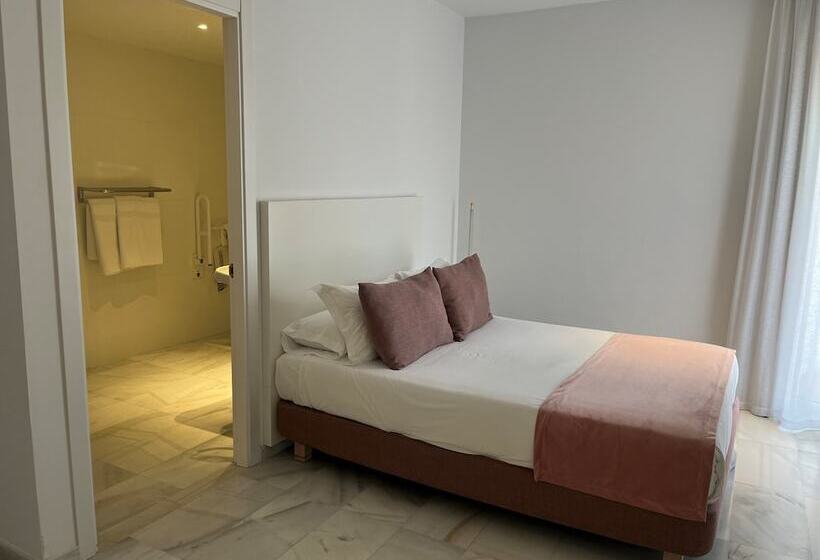 Номер Basic с Балконом, Aromar