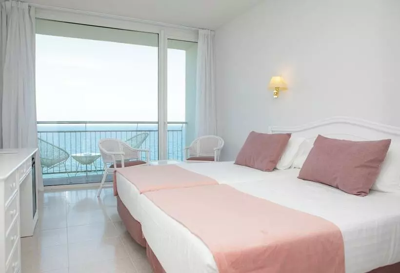 Chambre Classique Vue Mer, Aromar