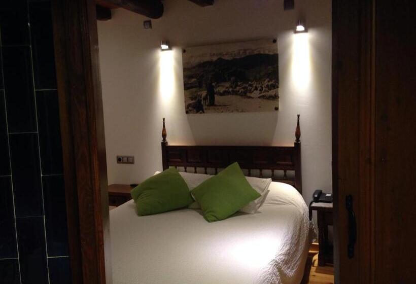 Quarto Estandar, Can Borrell