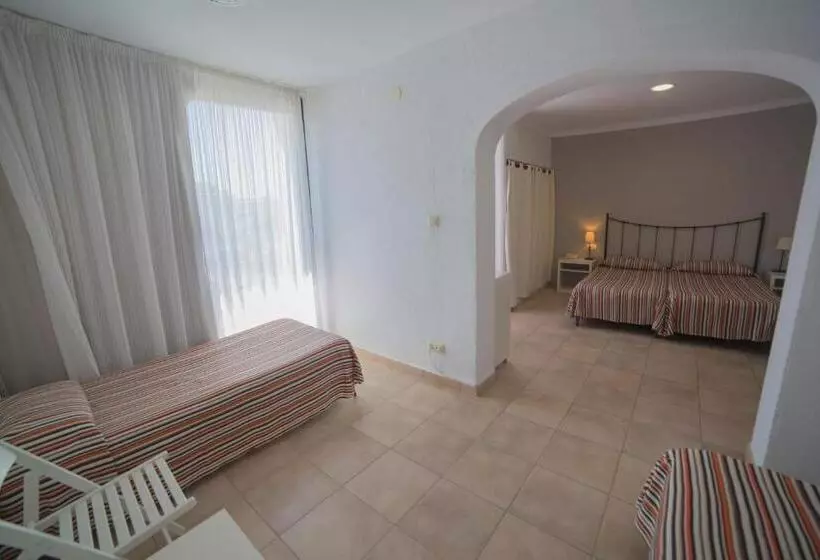 Standard Neljän Hengen Huone, Casa Del Mar Hotel & Apartaments