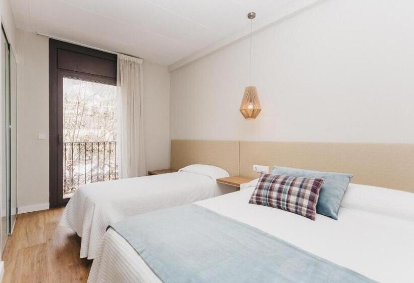 חדר סטנדרט לשלושה, Catalunya Ribes De Freser