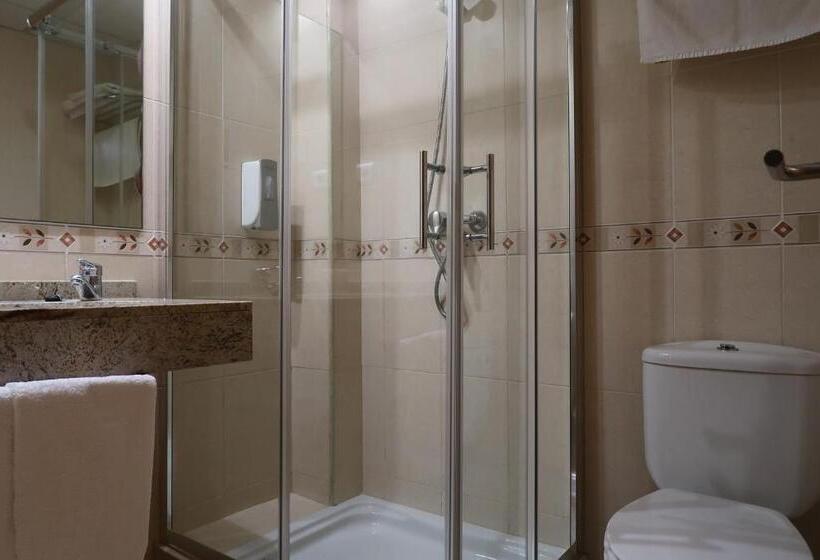 חדר סטנדרט, El Cami