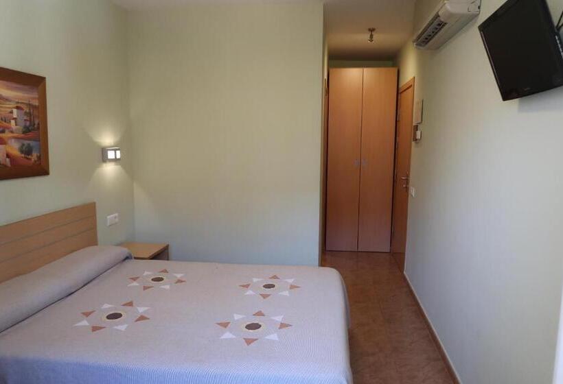 חדר סטנדרט, El Cami