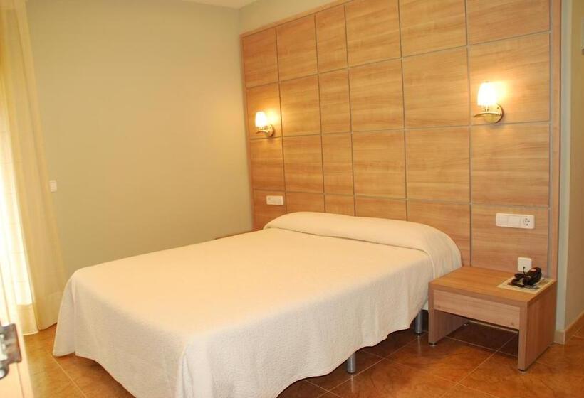 חדר סופריור, El Cami