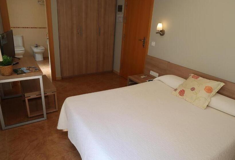 חדר סופריור, El Cami