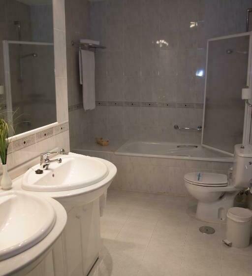 غرفة قياسية, Ele Puerta de Monfragüe