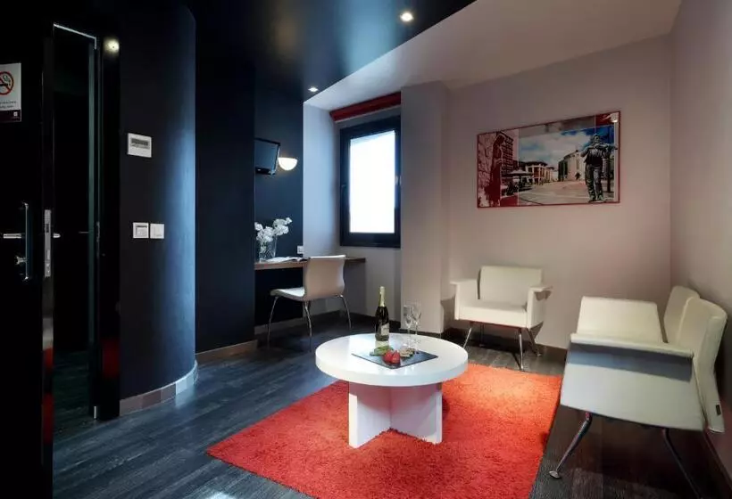 اتاق سوپریور با اتاق نشیمن, Exe Hotel El Magistral