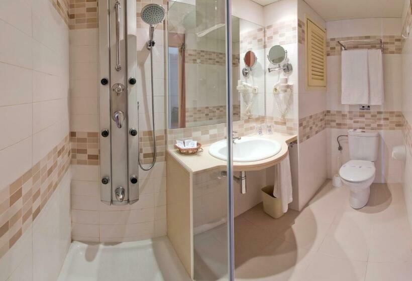 חדר סטנדרט עם מרפסת, Ght Costa Brava & Spa