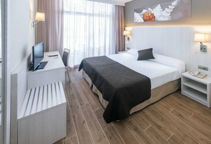 חדר סטנדרט עם מרפסת, Ght Costa Brava & Spa
