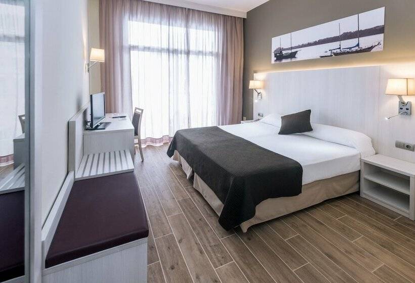 غرفة قياسية مزوَّدة بشُرفة, Ght Costa Brava & Spa
