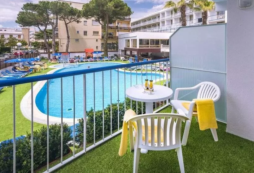 اتاق استاندارد با چشم‌انداز استخر, Ght Costa Brava & Spa