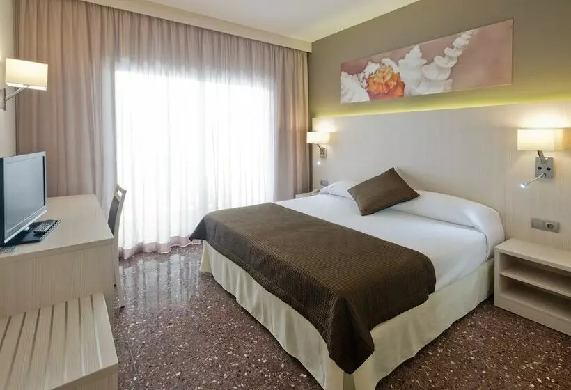 اتاق استاندارد با چشم‌انداز استخر, Ght Costa Brava & Spa