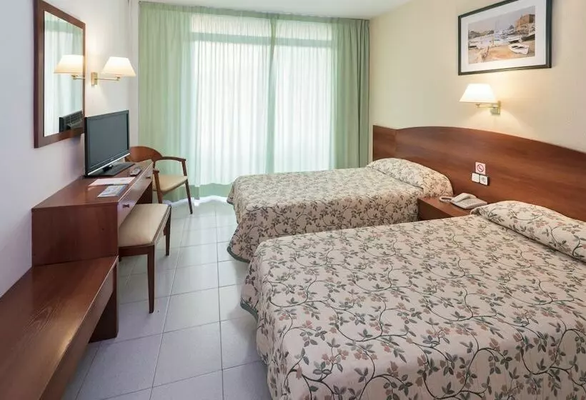 اتاق استاندارد با چشم‌انداز استخر, Ght Costa Brava & Spa
